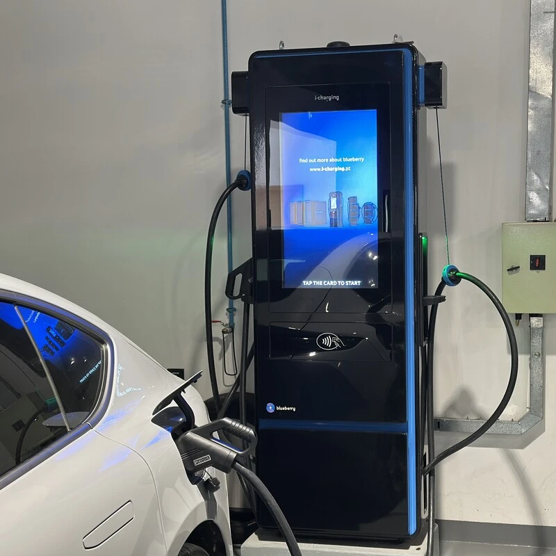 Al Bateen Airport back