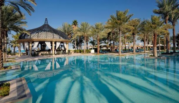 Hotels & Resorts Charging